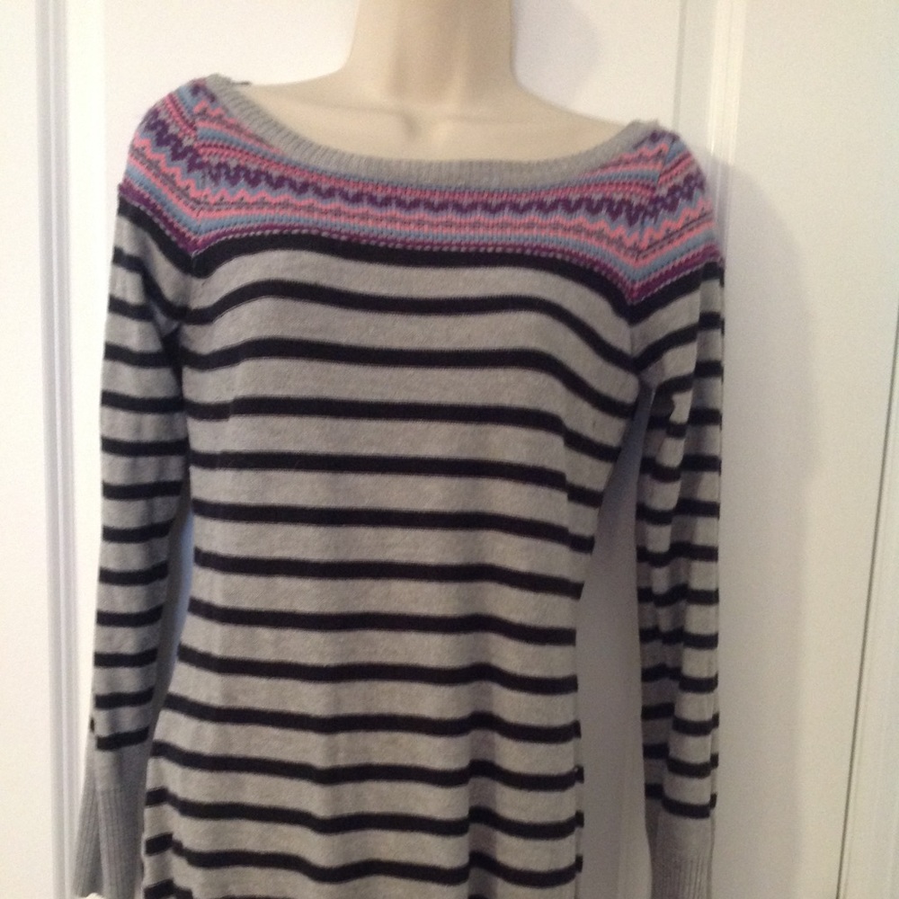 Long form fitting sweater